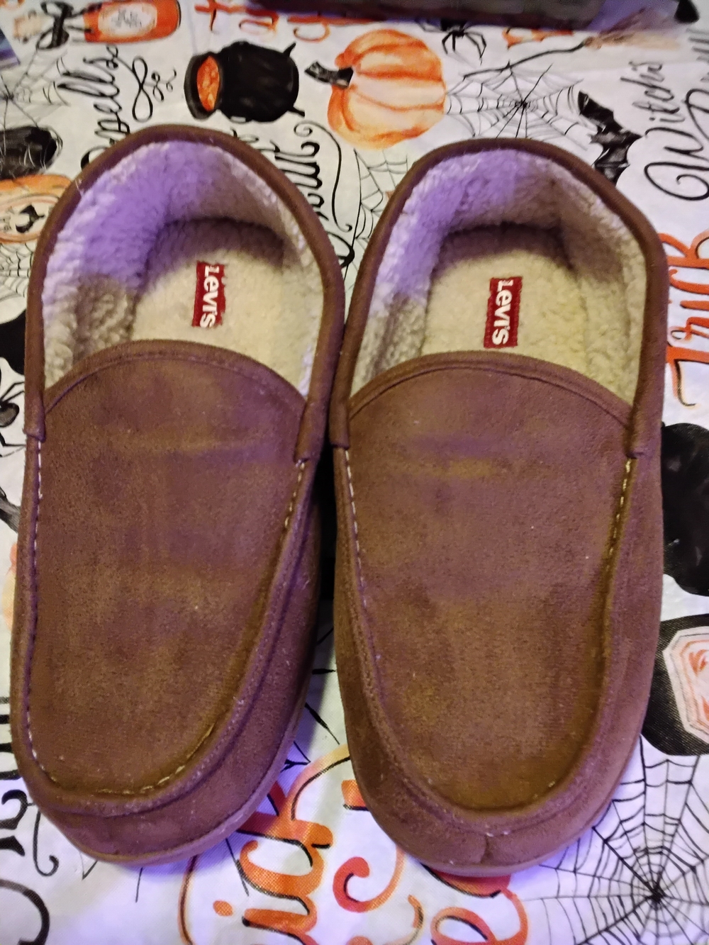 Levi's Men's Size 8 / 9  brown fleece slipper shoes loafers